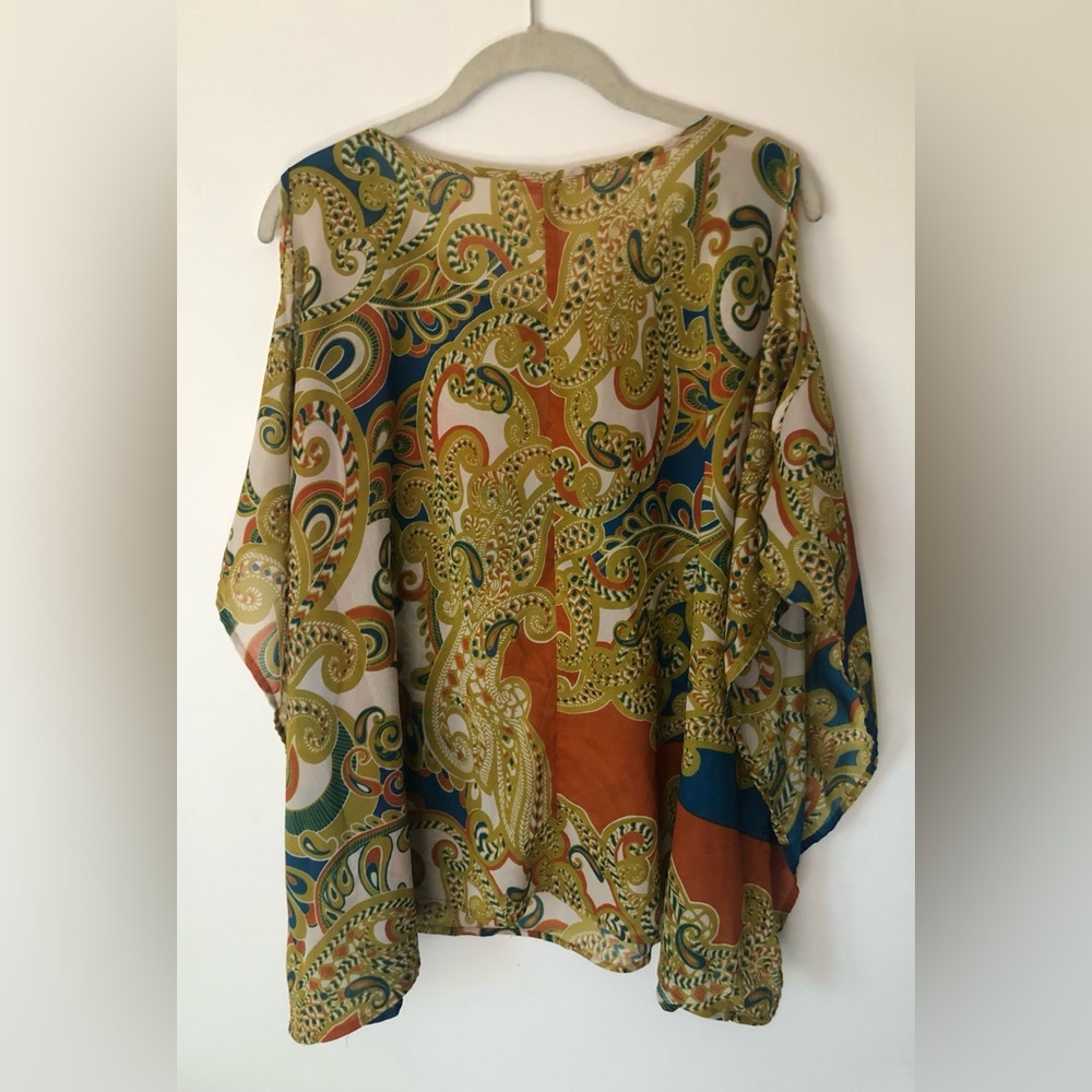 Hot & Delicious Kerchief style cold shoulder blouse - Picture 4 of 7